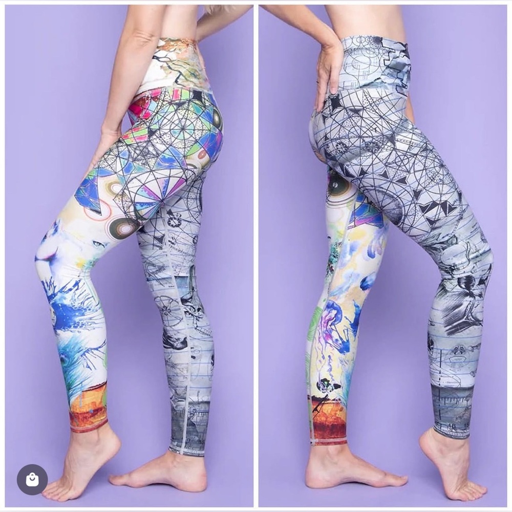NWT/NIB Niyama Sol Right Left Brain Legging